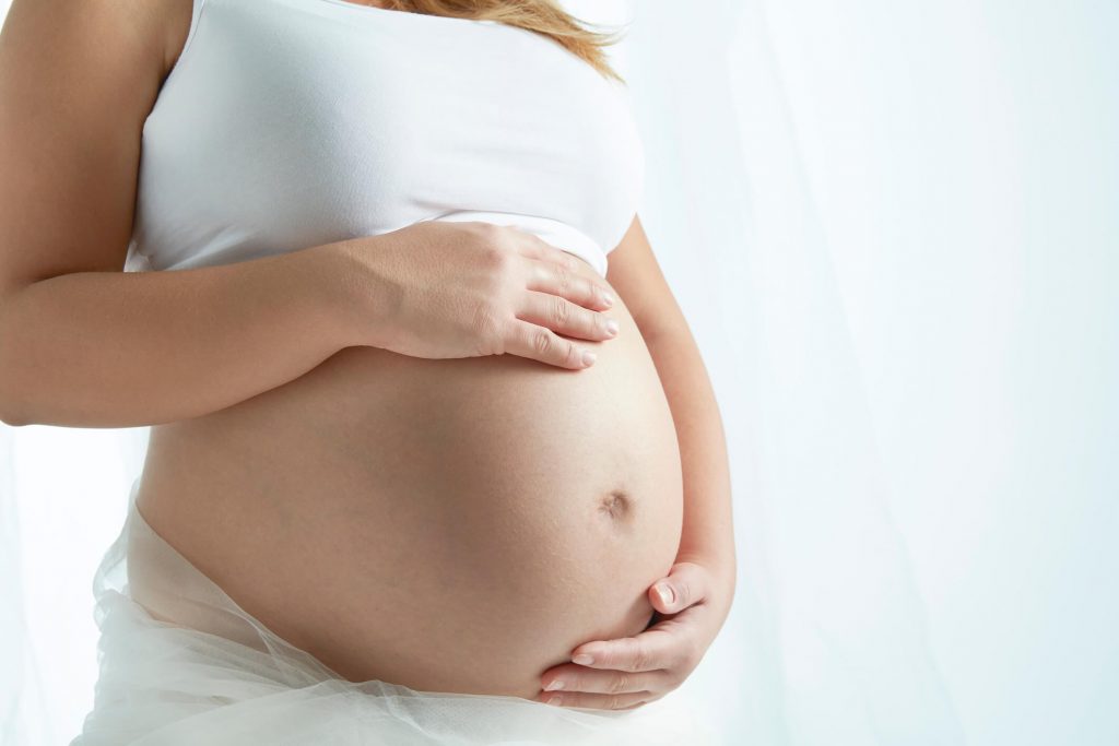cirurgia plastica pos gravidez