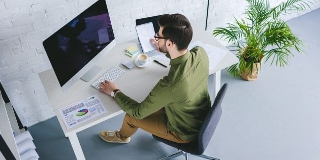 Cuidados com a postura em tempos de home office_1 Cuidados com a postura em tempos de home office_1